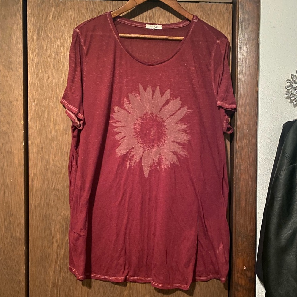 Daisy tshirt